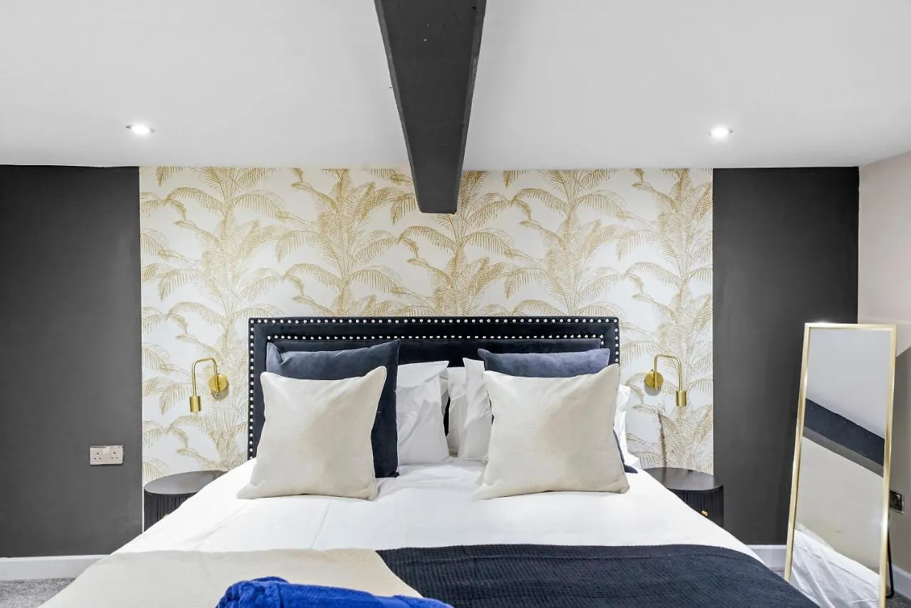 30 Percent Off! Central 5 Bed In Whitby - Games Room - Parking - Hot-Tub 0*,  United Kingdom