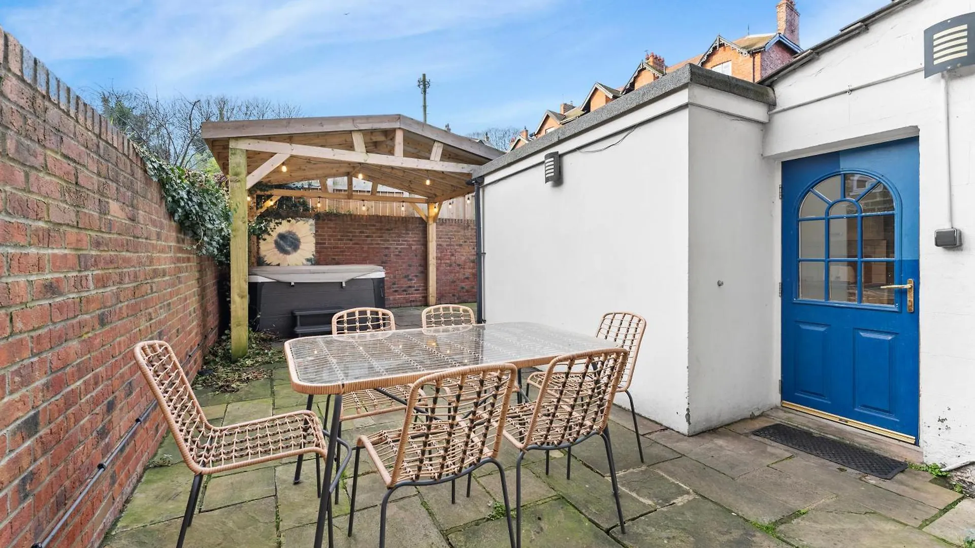 30 Percent Off! Central 5 Bed In Whitby - Games Room - Parking - Hot-Tub 0*,